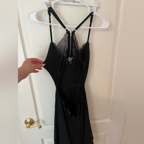 Lulu’s Black Mini Skater Dress - Lace open back - Size M - Picture 3 of 5